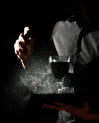 La Vyuda · Coctelería en producción